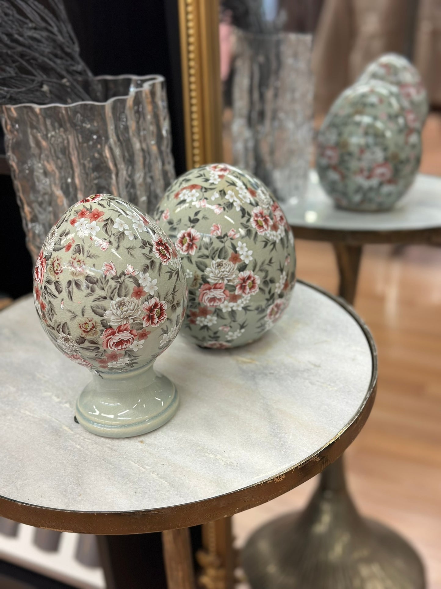 Oeuf décoratif vintage sur pied - Taille M