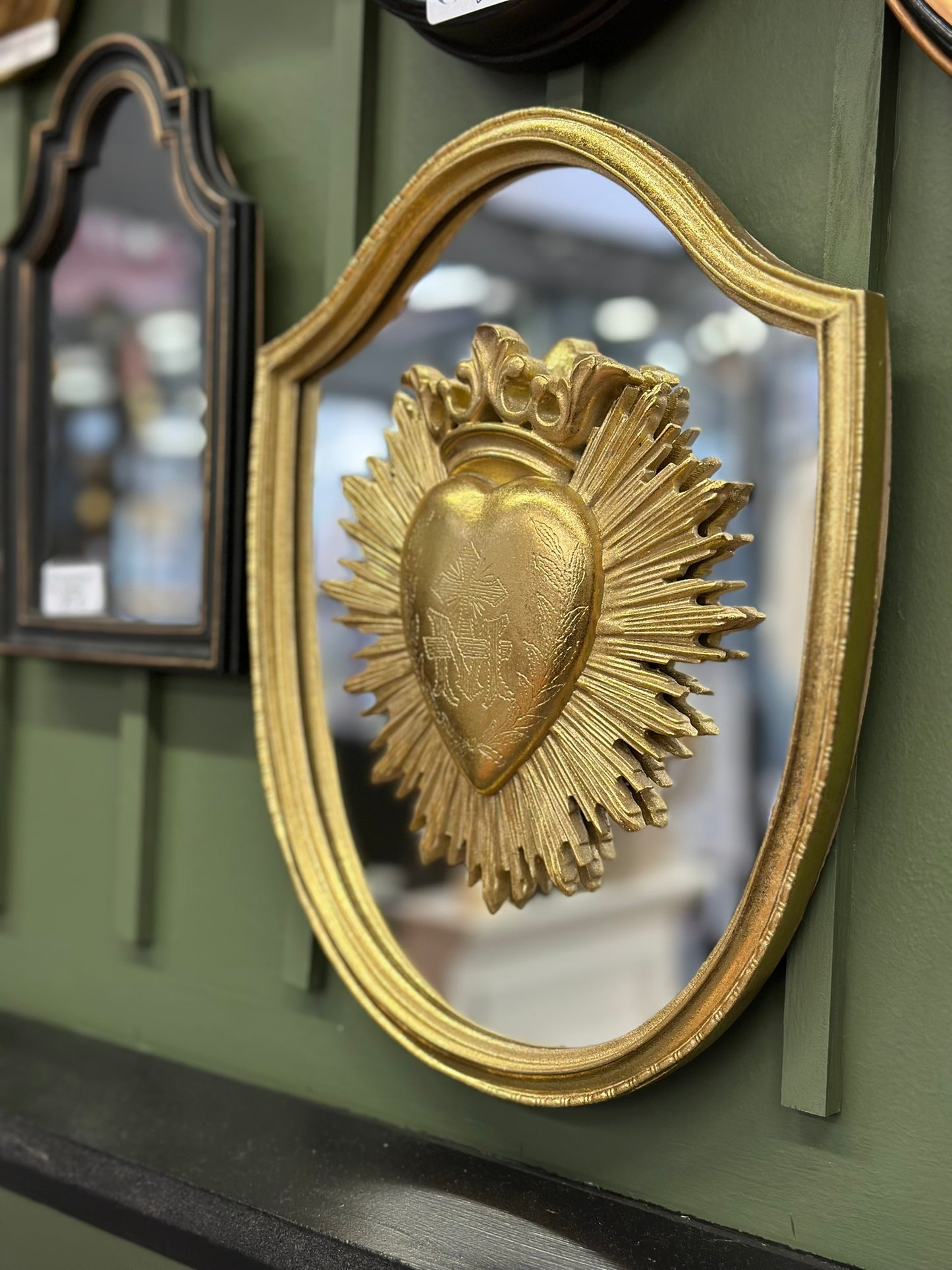Miroir sacré coeur doré - 30 cm