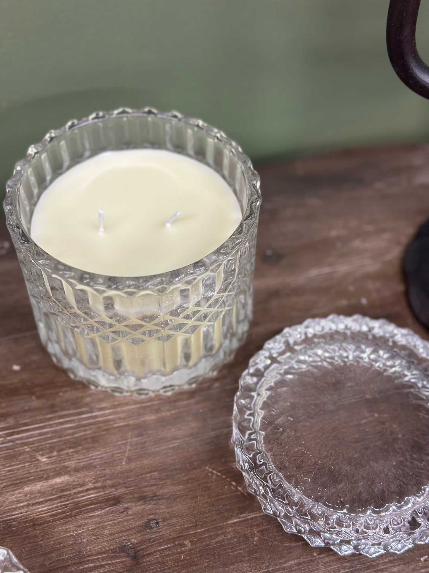 Bougie parfumée en verre avec couvercle - 315g - Jaune