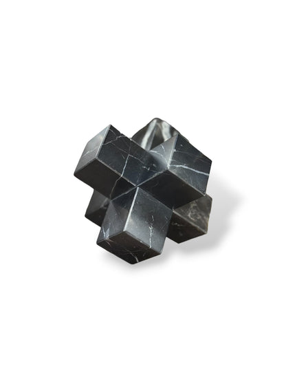 Croix en marbre